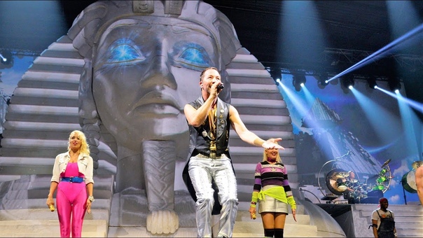 DJ Bo Bo Love Is All Around ( Mystorial LIVE DVD, Blu