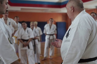 Освобождения от захватов и болевые приёмы - TRAINING KYOKUSHIN KARATE - ПОДГОТОВКА БОЙЦА