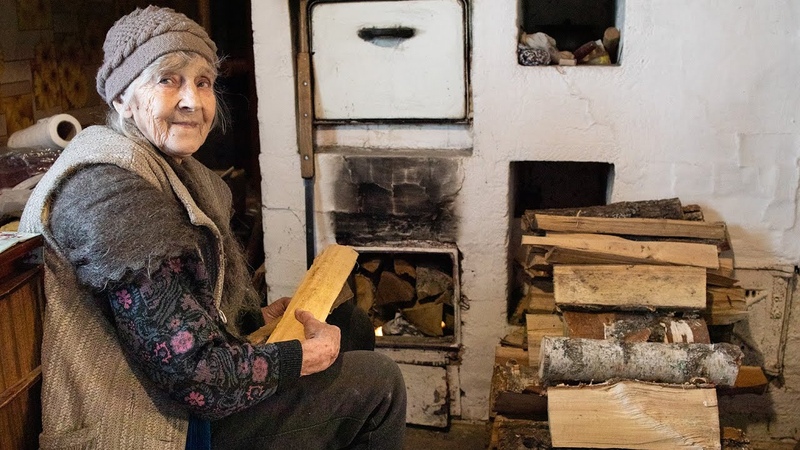 Life in solitude in the Russian village. Life in