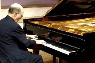 Chopin Prelude Op. 28, No. 15 Raindrop performed by Marjan Kiepura