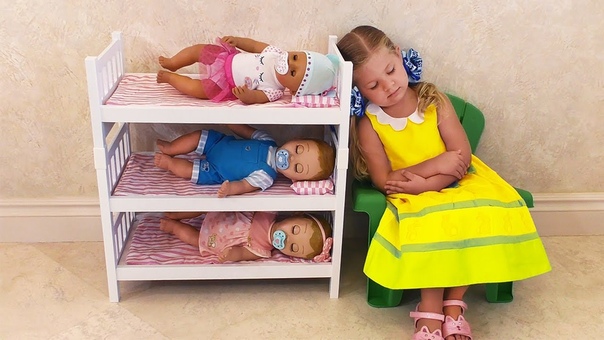 Диана как МАМА и Куклы пупсики Беби Бон Diana pretend play with toys Are you