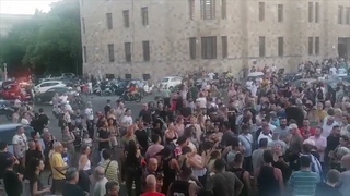 Συγκέντρωση διαμαρτυρίας αυτή την ώρα στην πλατεία Δημαρχείου για την... πληγωμένη μας Ρόδο