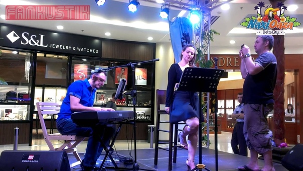 Ksenija i Sloba Fankustik Duo Live at Naxi