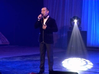 Казбек Лалиев Уалдзыгон зараг (сл. Т Кокаев, муз. Б. Кокаев)