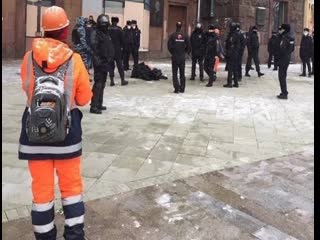 Один из протестующих поджег себя в центре Москвы: видео инцидента.
