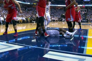 Zach Randolph`s Big Man Pushups