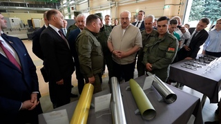 Лукашенко: Это ПОЗОР! То, что мы топоры не можем сделать, пилы! // Завод Легмаш. Орша
