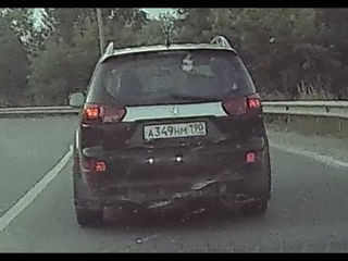 Дед по встречке