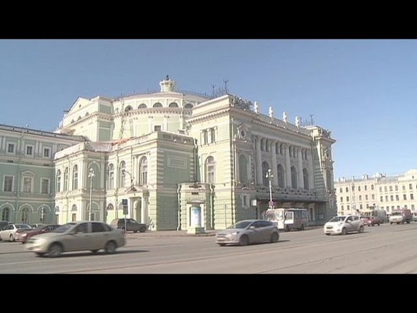 Dietro le quinte al Teatro Mariinsky di San Pietroburgo, emblema della cultura russa