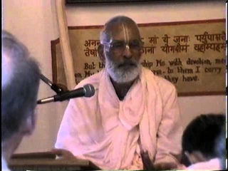 Srila Bhaktivedanta Narayana Maharaja - ISKCON - Towaco, NJ 1996
