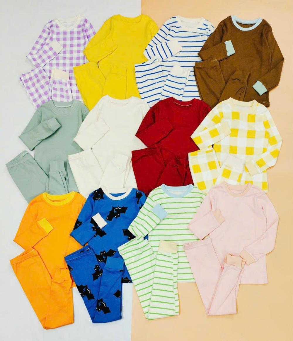 Bộ xuất Hàn Maykids size 90-160, dòng size 110 và 120 nhiều hơn. Bộ này thì đẹp lung linh ạ,  chất thun xuất Hàn thì cực xịn, chất vải mê lắm, màu sắc, họa tiết tươi sáng