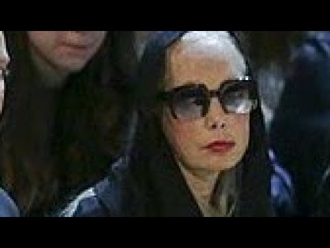 Пьяная и дерзкая Тайная жизнь вдовы Вот кем