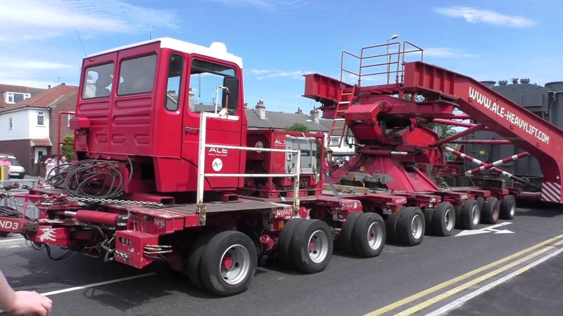 ABNORMAL LOAD LEEDS 17 7 16