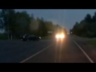 Не снижая скорости: момент смертельной аварии в Ярославской области