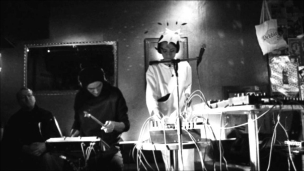 Grisly Faye Live Dorett