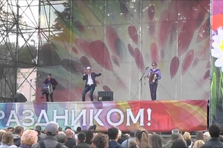 Шоу-группа “Два с половиной кума“ - Ягодка
