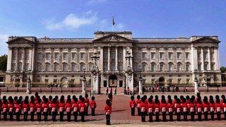 Выпуск 32 Королевская Гвардия // Queen's Guard