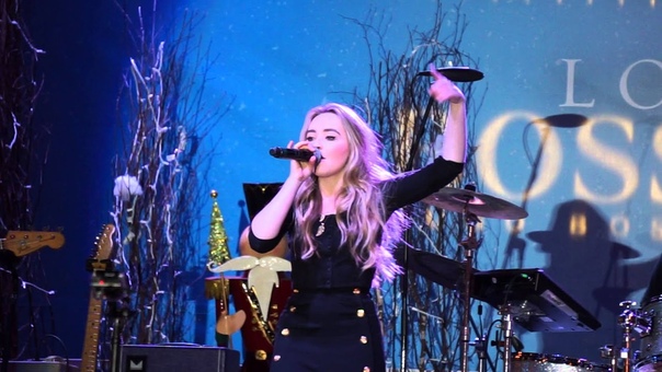 Middle of Starting Over Sabrina Carpenter Citadel Outlets