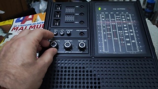 Radio  Meridian 235. FM  99 - 107 MHZ.(2)