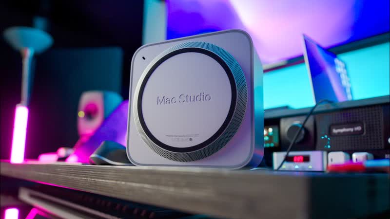 Mac Studio M1 Ultra + Studio Display Unboxing Hands