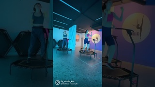 Jumping Power (фитнес на батуте с силовым блоком) #джампинг #фитнеснабатутах #jumpingfitness