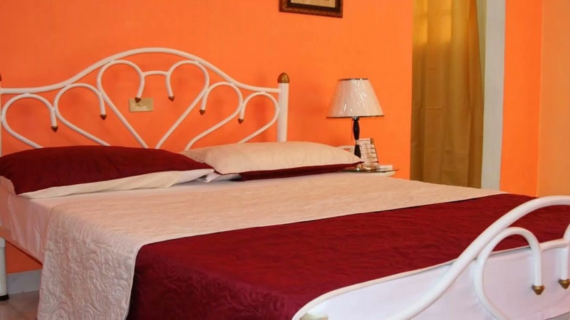 Hostal DLena, Frank Pais y Jose Marti, 62600
