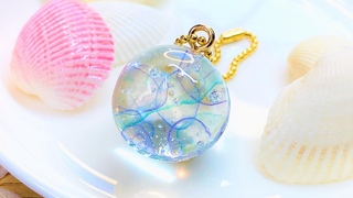 カラフルクラゲの球体レジンチャーム【Resin】Jellyfish