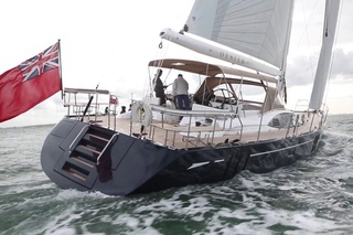 First look: Oyster 675
