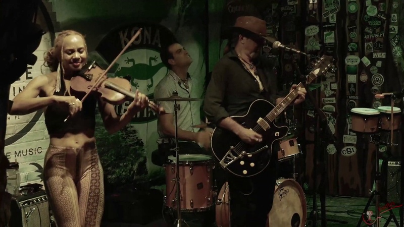 JP Soars The Red Hots with Anne Harris Gypsy Woman Jupiter, Florida 2019 08