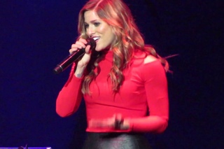Cassadee Pope - Summer (Live)