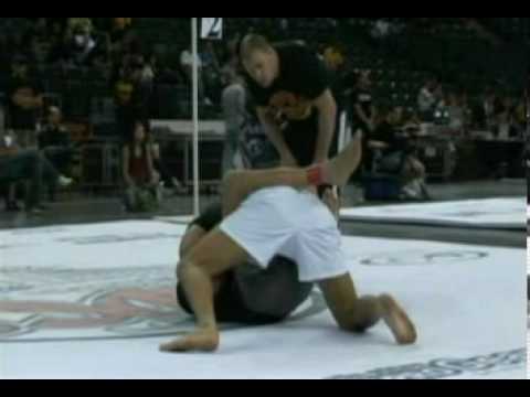 Yushin Okami vs. Demian