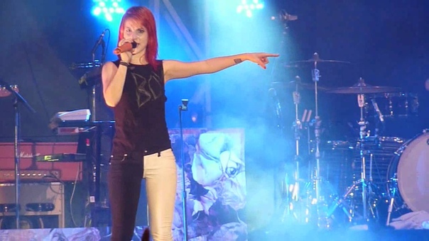 HD Paramore Pressure ( Live In