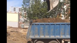 Вывоз строительного мусора в СПБ заказывайте у ООО Эверест