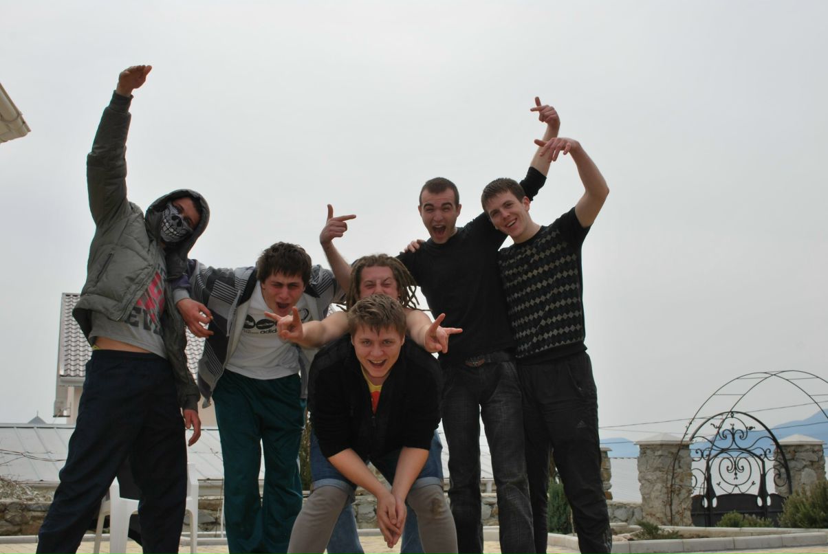 Нормальный Такой . . | 