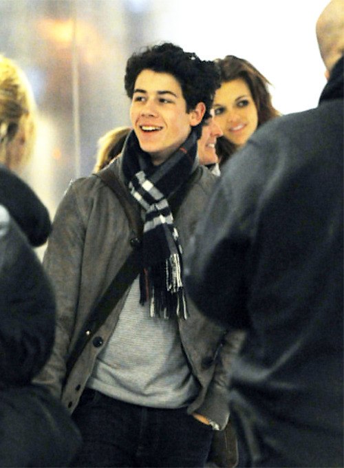 Nick Jonas .::Who I am::. | Dallas