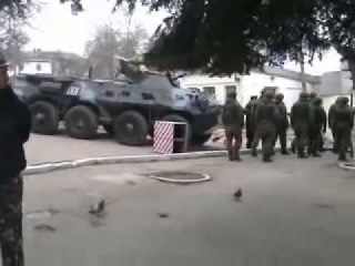 Російський спецназ покидає територію військової частини Севастополь