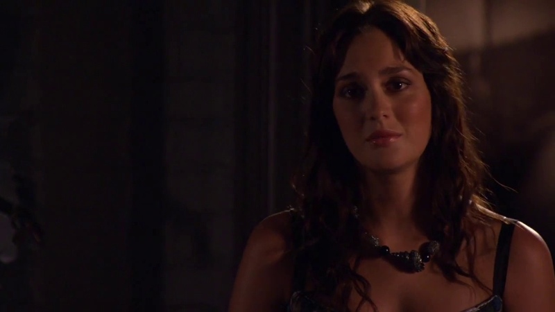 Gossip Girl 5x03 Blair tells Chuck shes pregnant Monkey comforts him