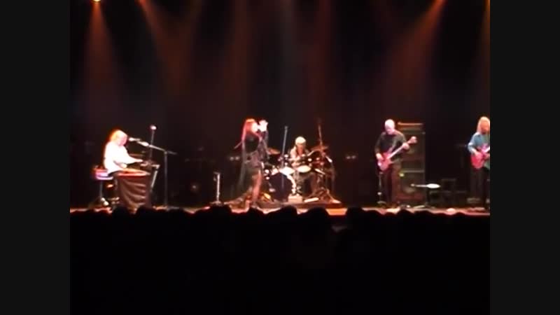 Curved Air Young mother. live in Tokyo
