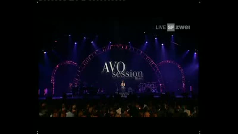 Katie Melua I Think Its Going To Rain (live AVO