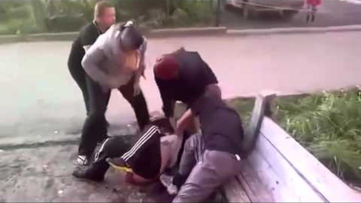 ПЬЯНАЯ РУССКАЯ РАЗБОРКА У