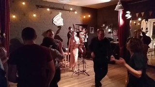 Анастасия Родная и Adiyanz Jazz Trio - Тула, студия Jumpin’ Jive,