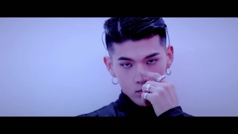 vk KARD RED MOON