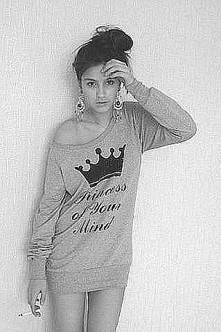 №4, Алена Πетрова №4, Алена Πетрова