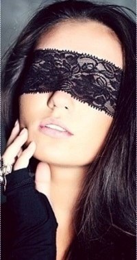 Aizhan Smagulova | London