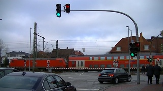 Spoorwegovergang Bad Zwischenahn (D) // Railroad crossing // Bahnübergang