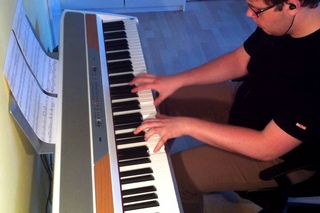 Alice’s Theme on piano - Alice in Wonderland