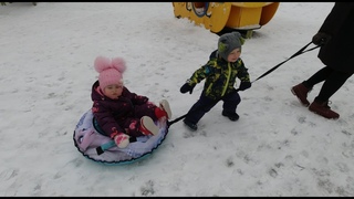 Мой зимний день. Веселые и смешные дети.