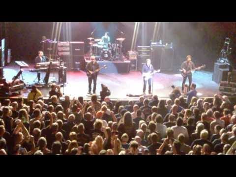 BLUE OYSTER CULT AGENTS OF FORTUNE 40 TH ANNIV SHOW. LIVE AT LONDON 29 JUL