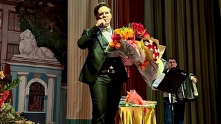 - Сольный концерт Николая Рябухи к 9 мая Песни войны. Песни любви. Москва, ЦДУ.