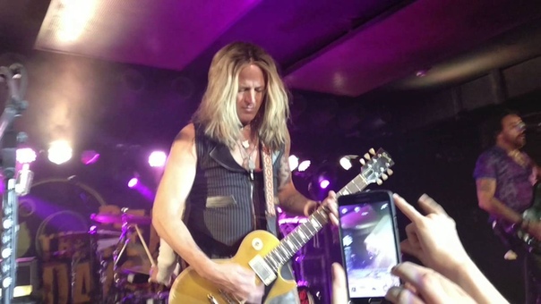 The Dead Daisies Midnight Moses Bi Nuu